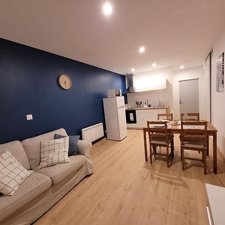T2 Spacieux Centre-Ville Feurs Εξωτερικό φωτογραφία